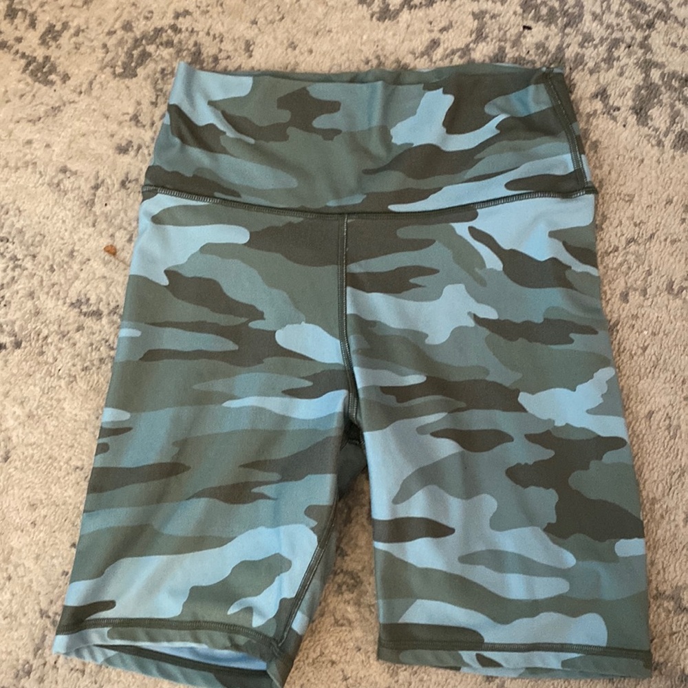 green camo bike shorts